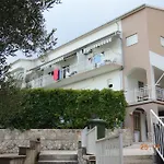 Διαμέρισμα Antea & Magdalena Pirovac