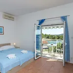 Antea & Magdalena Apartamento Pirovac