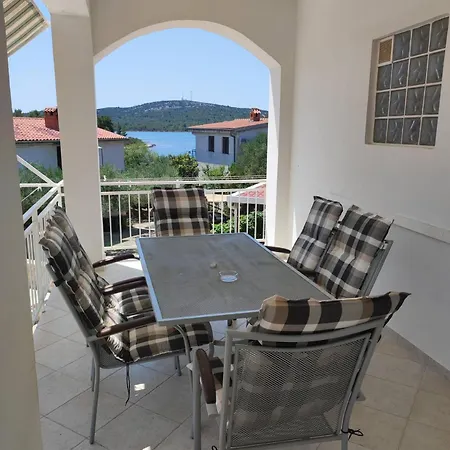 Apartment Antea & Magdalena *