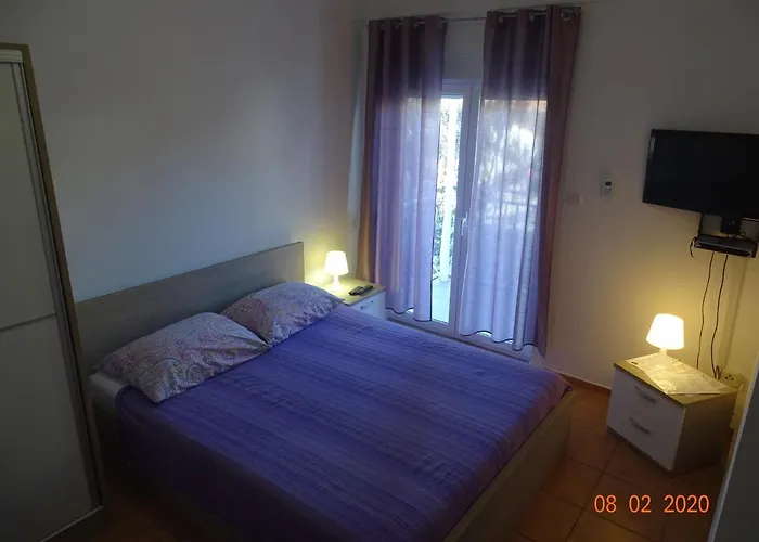 Antea & Magdalena بيروفاتش